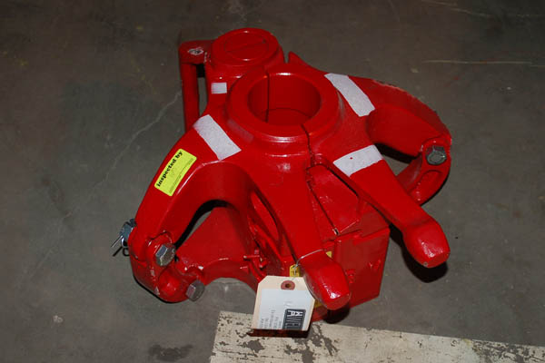 Oil well service tubing elevator